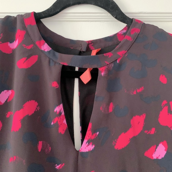 Keyhole Mini Dress with Dolman Sleeves Size S Animal Print - Picture 5 of 6